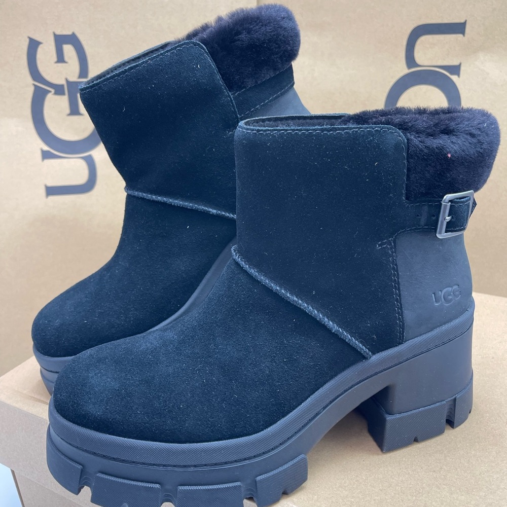 UGG Women's
W/ 1174490
W BROOKLYN BUCKLE PLATFORM HIGH HEELS BOOTS BLACK - Picture 12 of 16